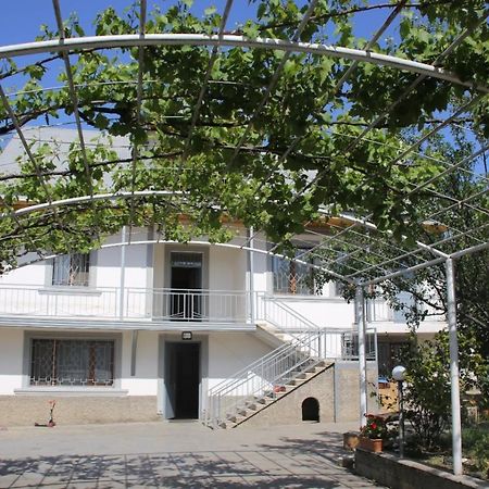 Big House Hotel Tbilisi Luaran gambar