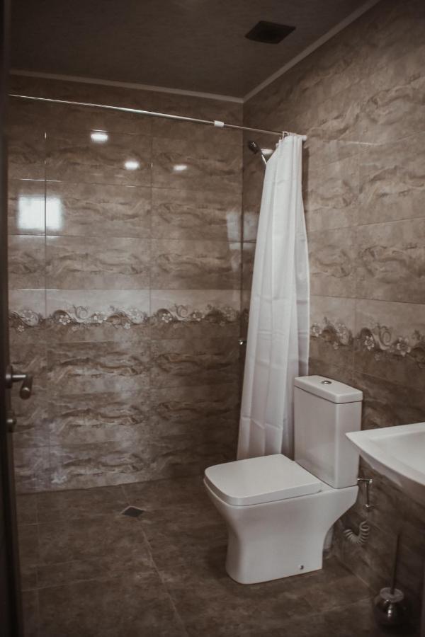 Big House Hotel Tbilisi Luaran gambar