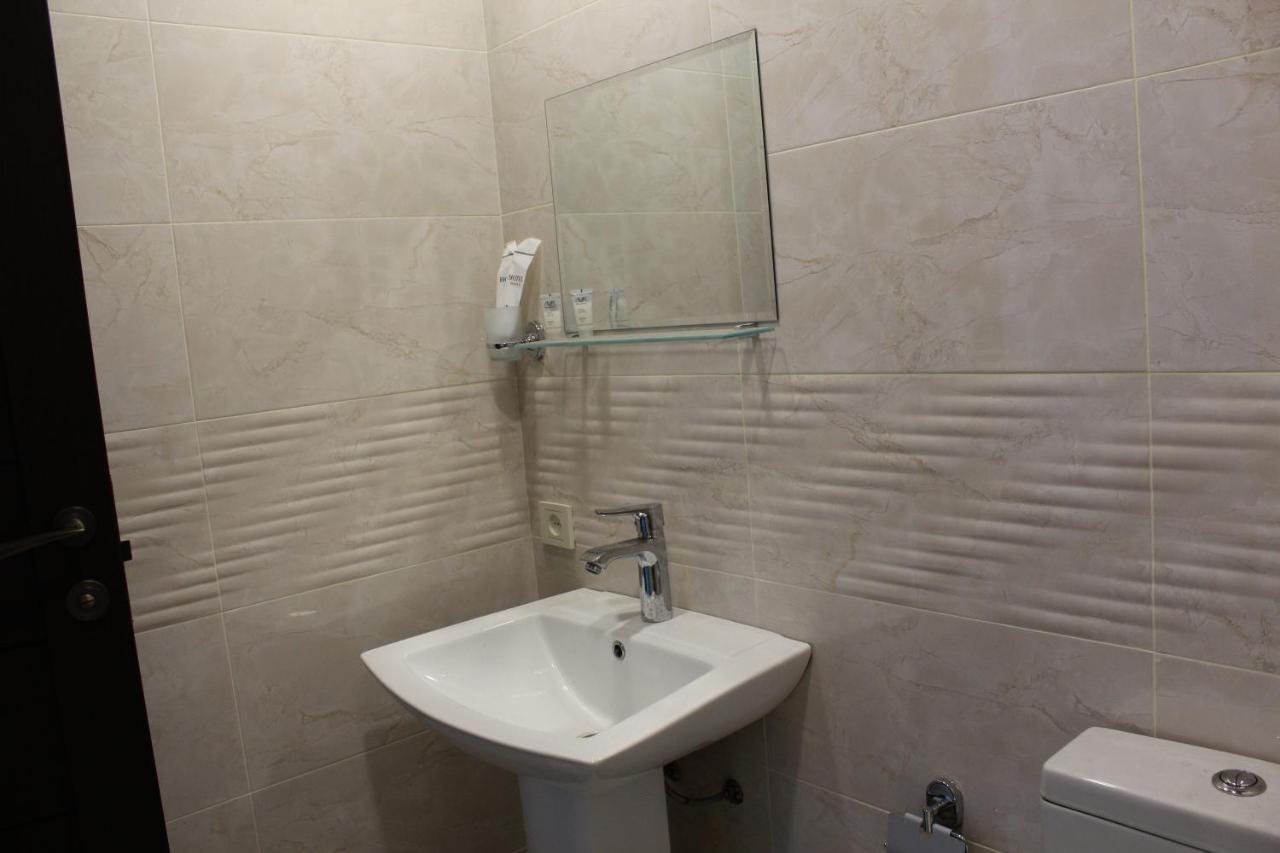Big House Hotel Tbilisi Luaran gambar