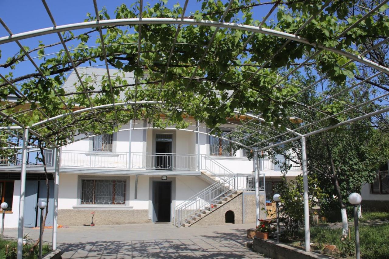 Big House Hotel Tbilisi Luaran gambar
