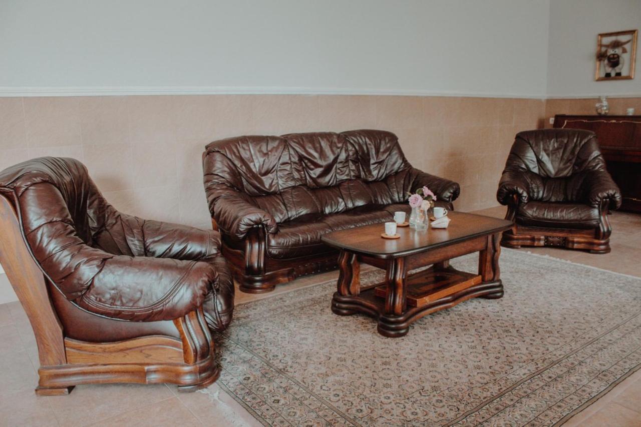 Big House Hotel Tbilisi Luaran gambar