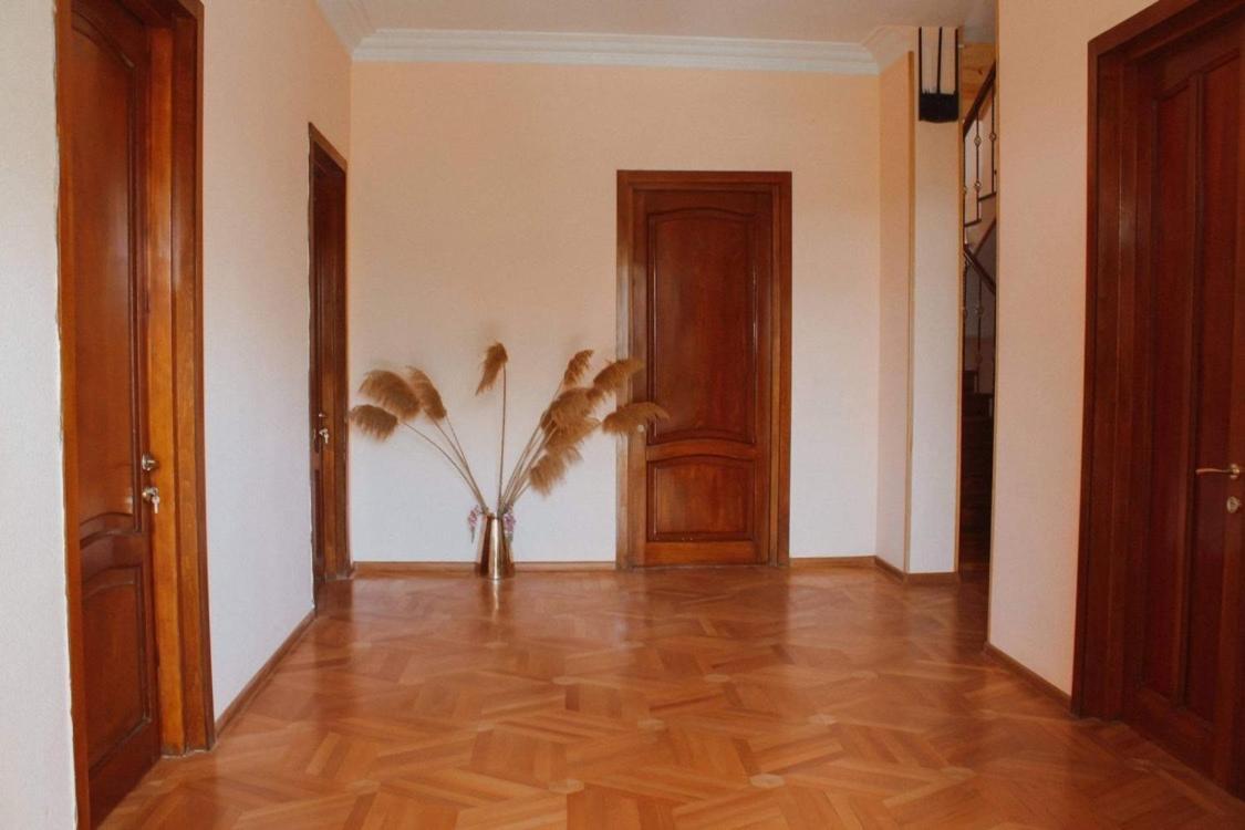 Big House Hotel Tbilisi Luaran gambar